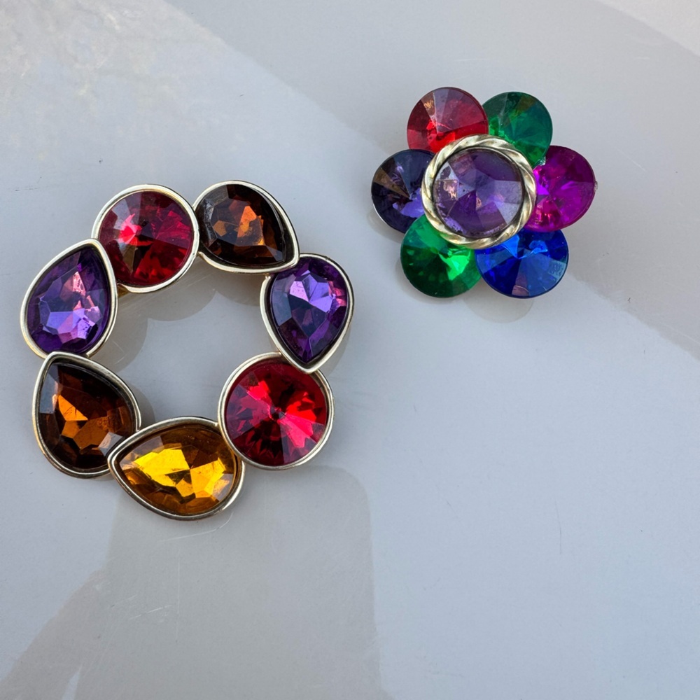 Colorful Faceted Rhinestone Brooch Set